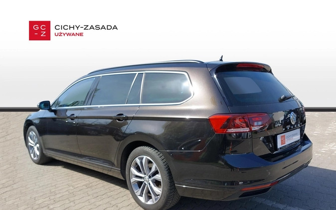 Volkswagen Passat cena 99900 przebieg: 111000, rok produkcji 2019 z Krzanowice małe 407